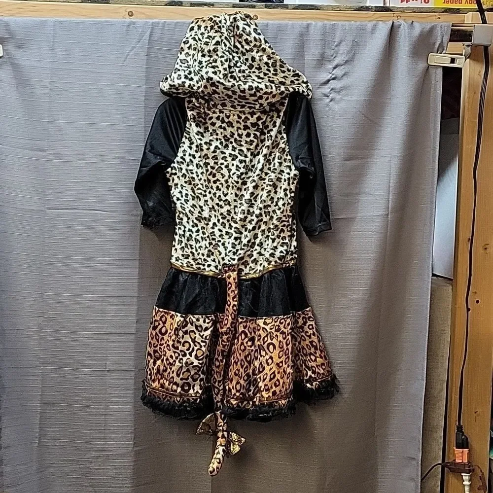 Cheetah Leopard‎ Halloween Costume Girls M 8-10 Dress Up Pretty Kitty